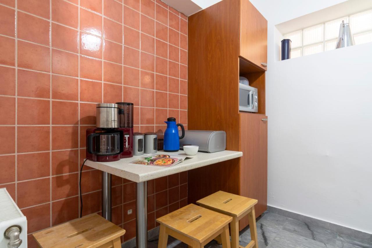 Central 3Bd Apt. Near Acropolis Атина Екстериор снимка